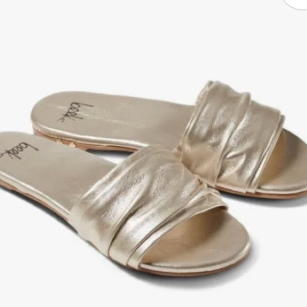 beek.. Songbird- Platinum Slides - size 7